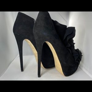 Giuseppe Zanotti Suede Bootie